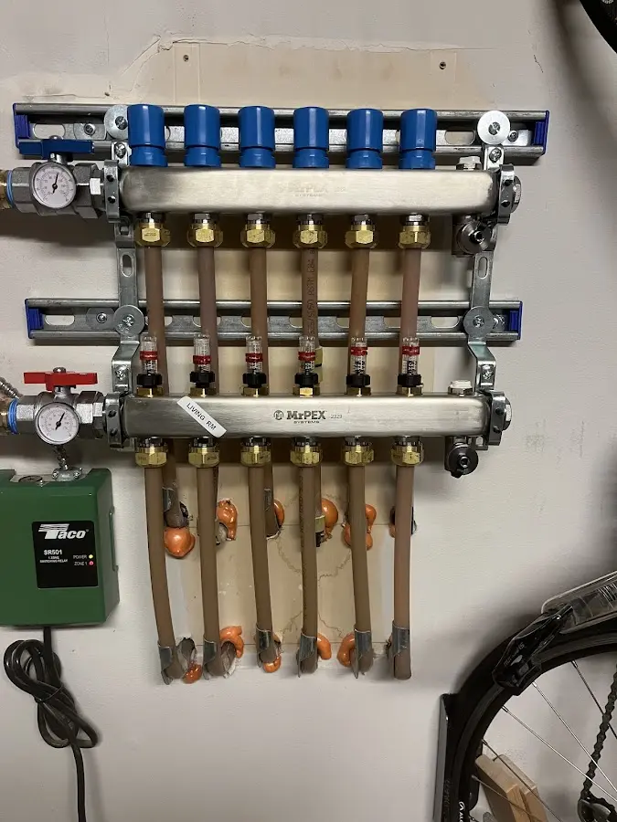 Plumber performing Leak Detection at a residential property in Oak Ridge